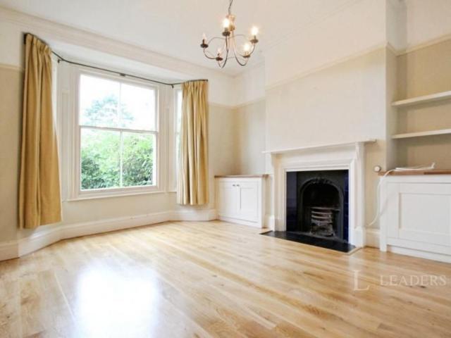 House for rent in Tower Hill, Mole Valley