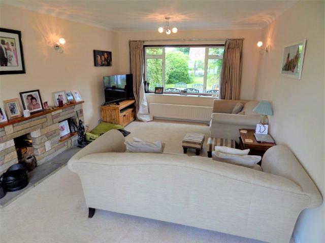 House for rent in Fole, Surrey