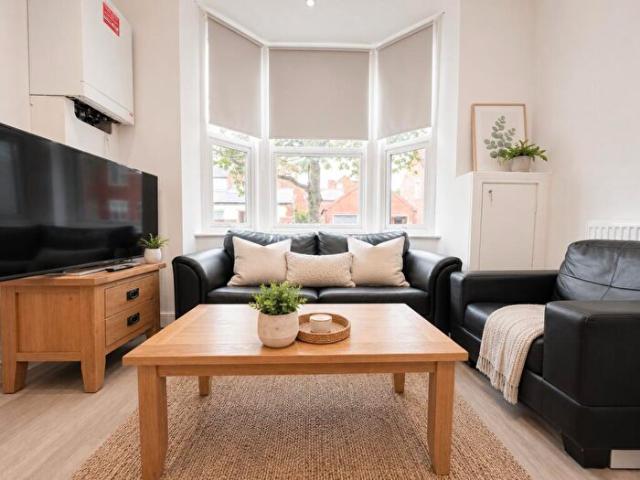 Apartment for rent in Compton Acres, Barton In Fabis