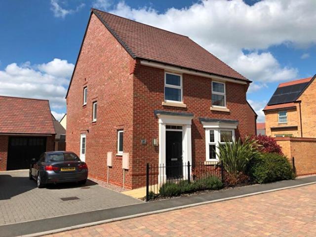 Apartment for rent in Priors Hall Park, Weldon