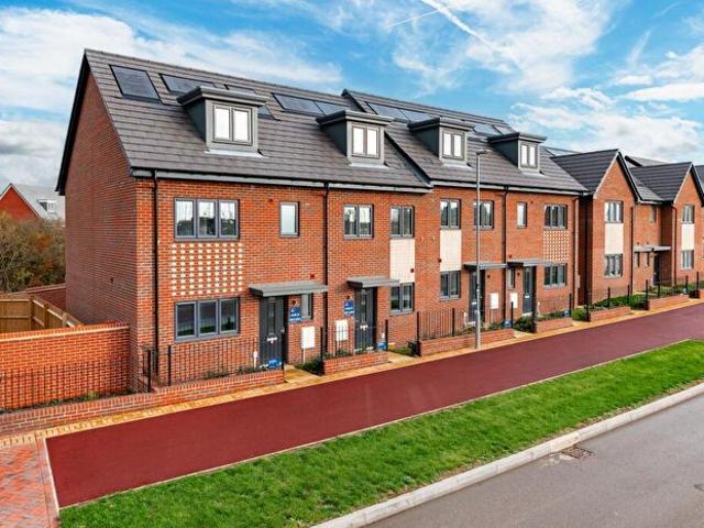 Apartment for rent in Whitehouse, Milton Keynes