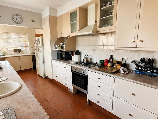 House for rent in Waterkloof, Gauteng
