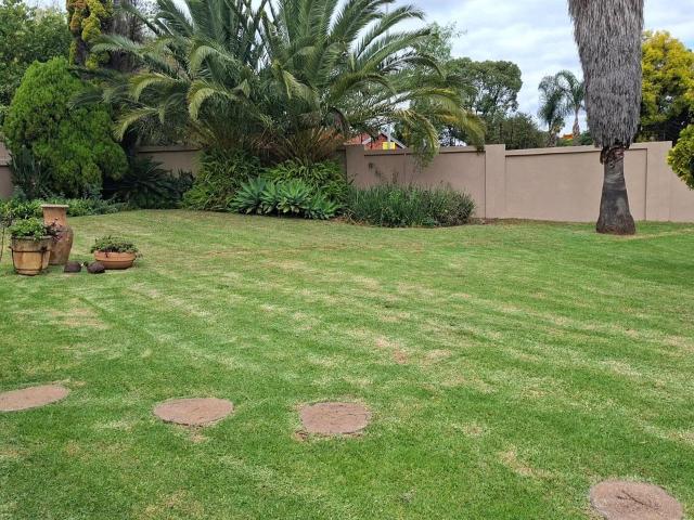 House for rent in Waterkloof, Gauteng