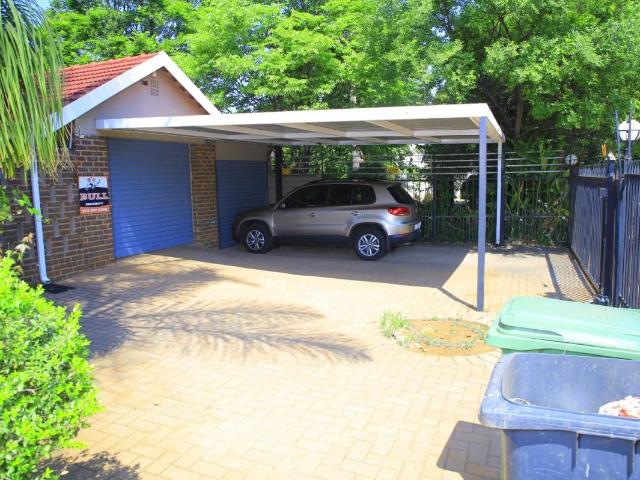 House for rent in Waterkloof, Gauteng