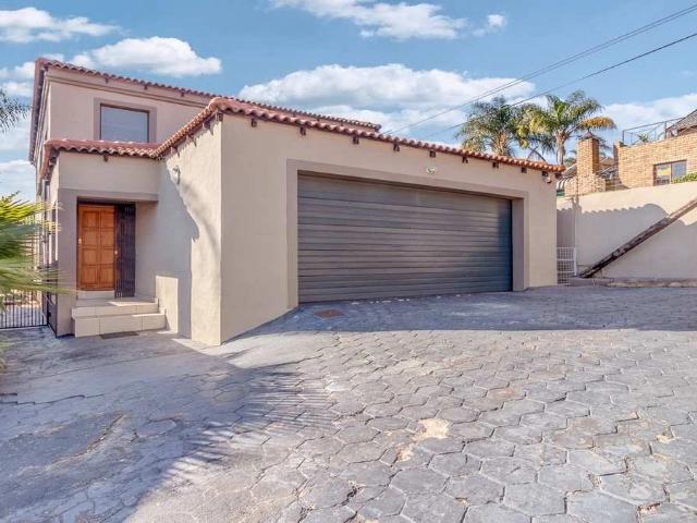 House for rent in Waterkloof, Gauteng