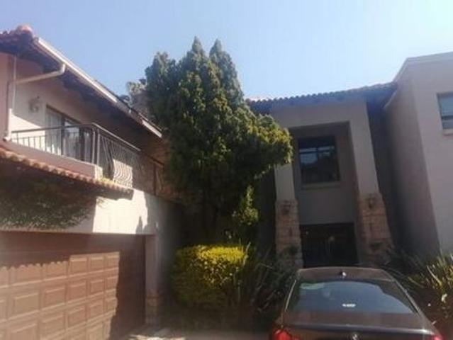 House for rent in Faerie Glen, Gauteng