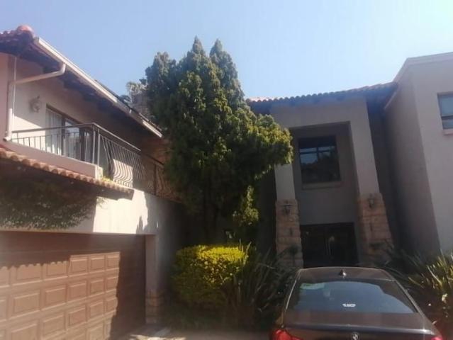 House for rent in Faerie Glen, Gauteng