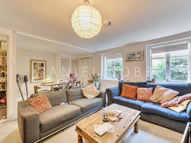 House for rent in Camberwell, Greater London