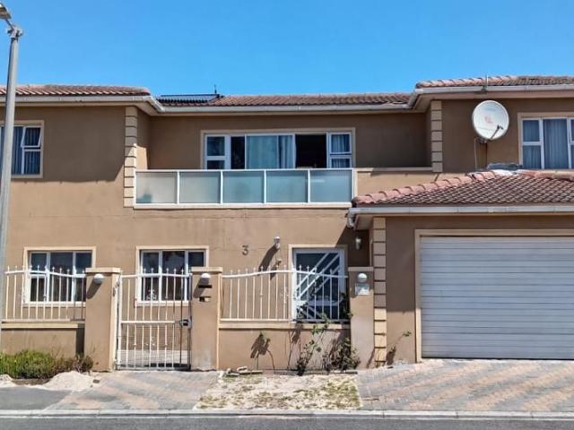 House for rent in Mitchells Plain, Western Cape