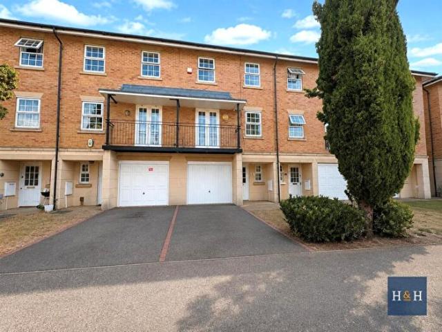 Apartment for rent in Far Cotton and Delapre, Far Cotton