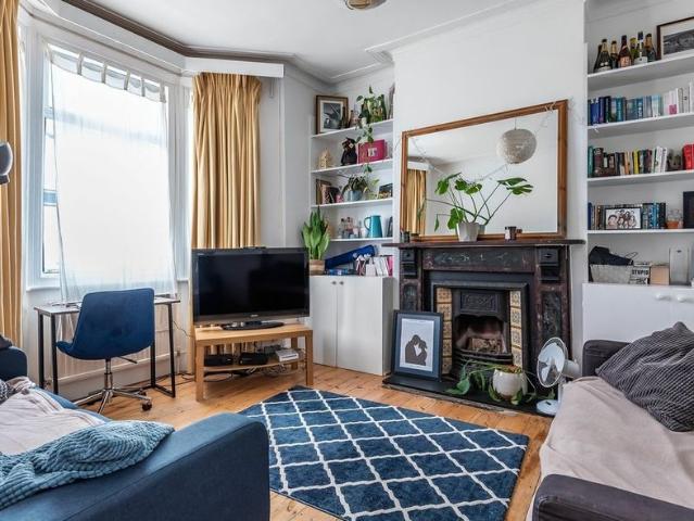 House for rent in Stockwell Park, Greater London