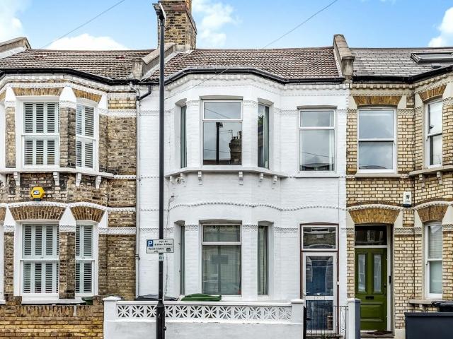 House for rent in Stockwell Park, Greater London