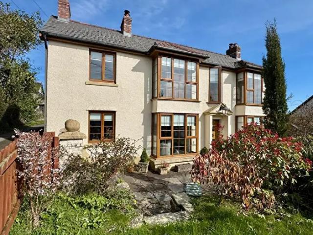 Apartment for rent in Llanegwad
