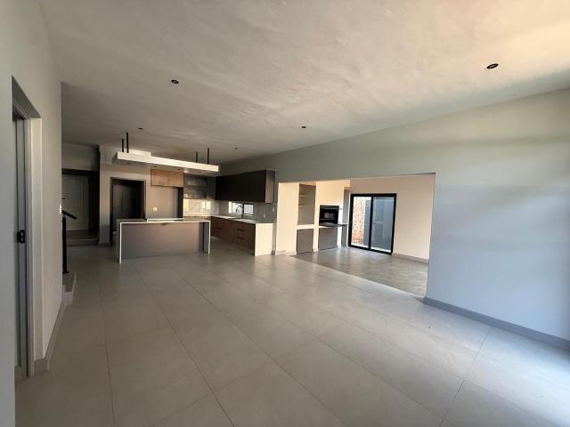 House for rent in Waterkloof, Gauteng