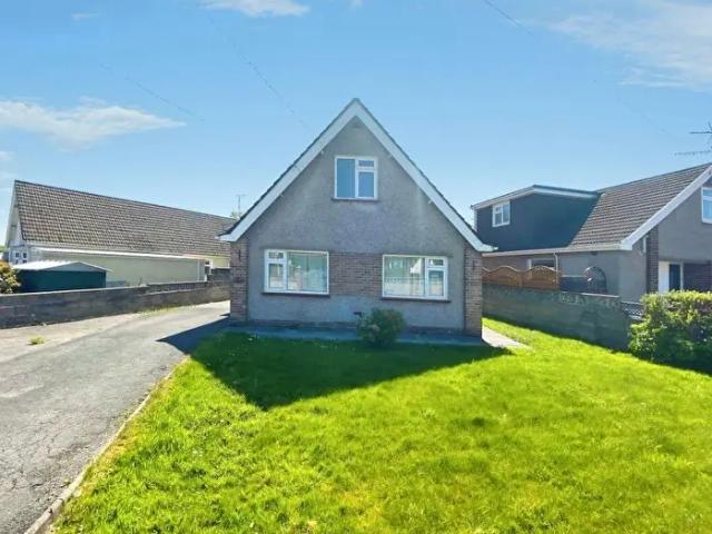 Apartment for rent in Coychurch Lower, Coychurch