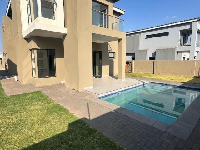 House for rent in Ifafi, Hartbeespoort Dam Nature Reserve
