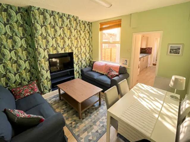 Apartment for rent in Old Lenton, Haddon