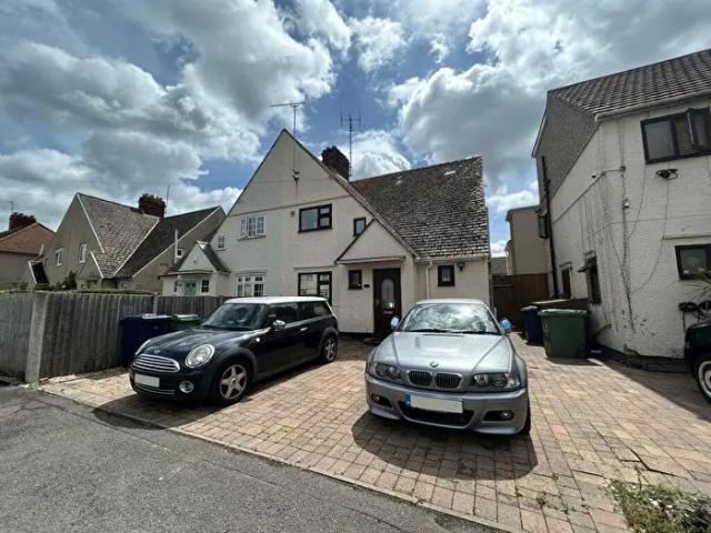 Apartment for rent in Cowley Marsh, The Slade