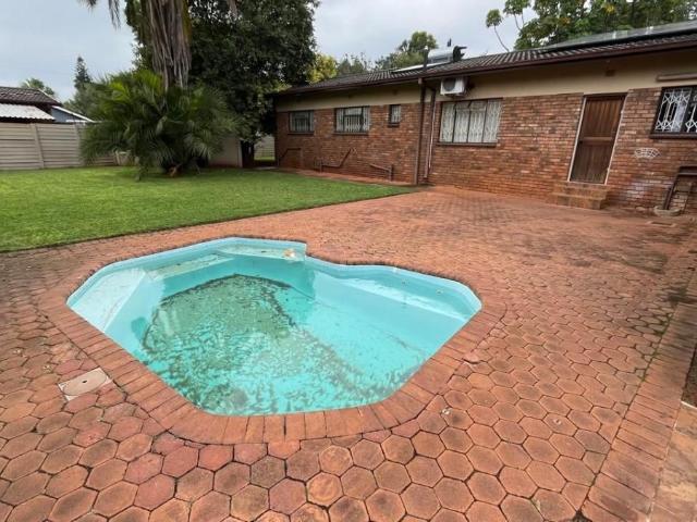 House for rent in Hartbeespoort Dam Nature Reserve, North West