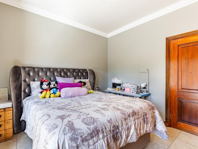 House for rent in Waterkloof, Gauteng