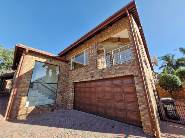 House for rent in Waterkloof, Gauteng