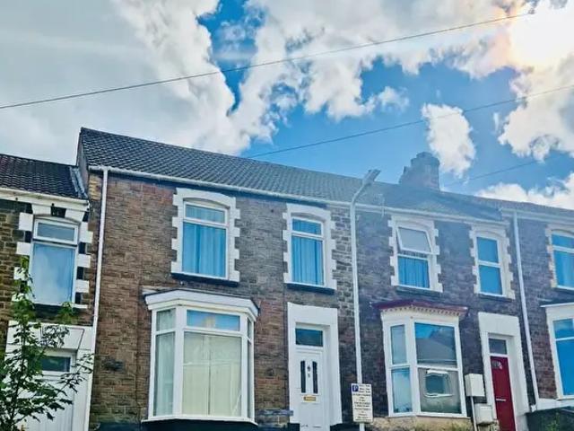 Apartment for rent in Mount Pleasant, Swansea