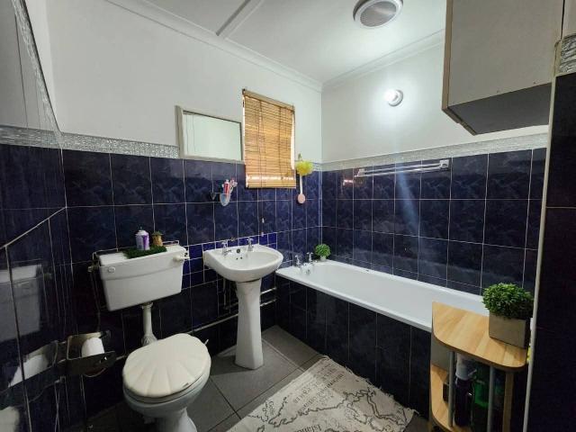 House for rent in Mitchells Plain, Western Cape