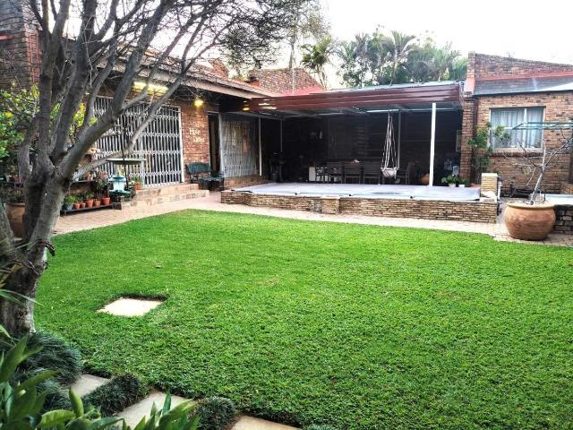 House for rent in Waterkloof, Gauteng