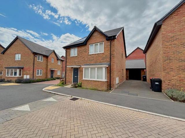 Apartment for rent in Tattenhoe Park, Shenley Brook End