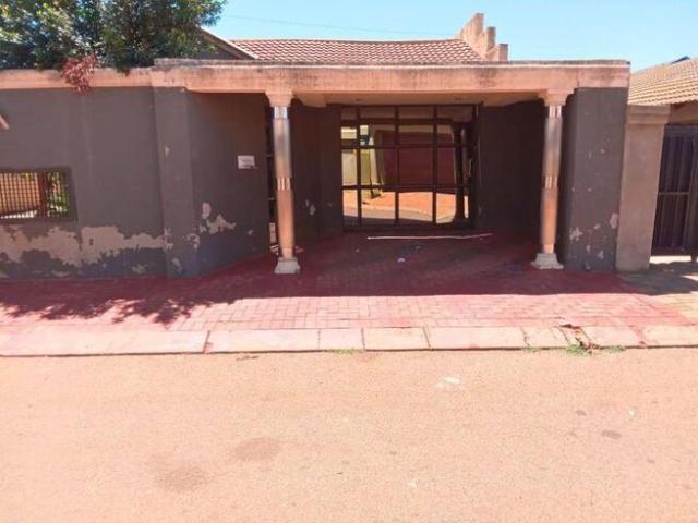 House for rent in Protea Glen, Soweto