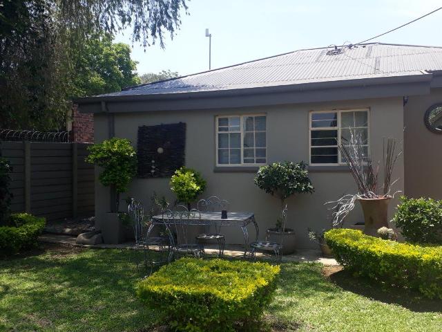 House for rent in Waterkloof, Gauteng
