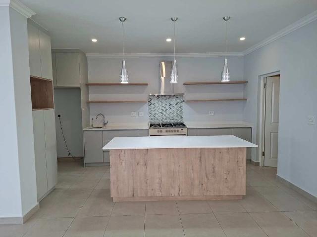 House for rent in Table View, Western Cape