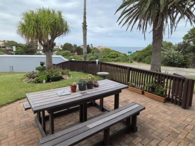 House for rent in Cape St Francis, Eastern Cape
