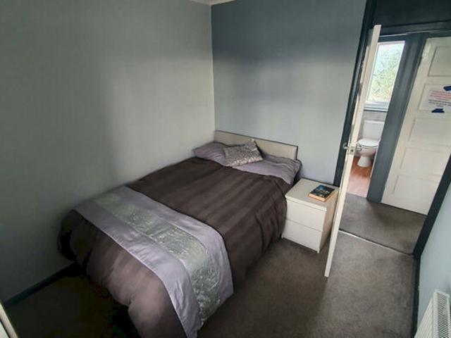 Apartment for rent in Clifton, Haddon