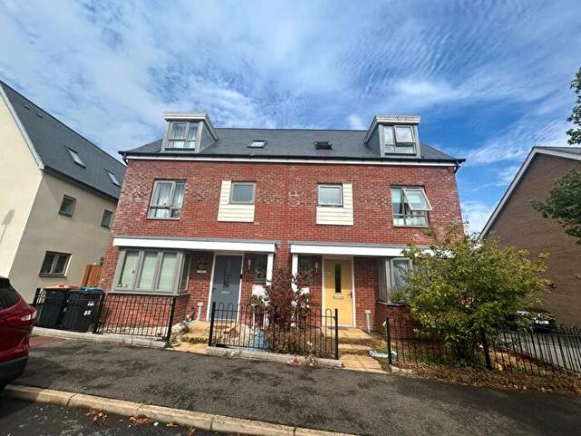 Apartment for rent in Whitehouse, Old Wolverton