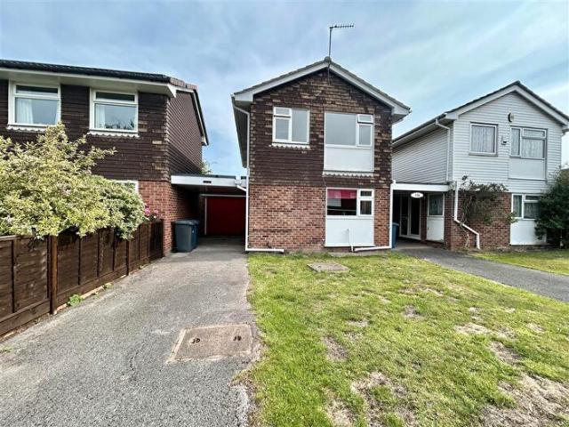 Apartment for rent in Abbey Park, Barton In Fabis