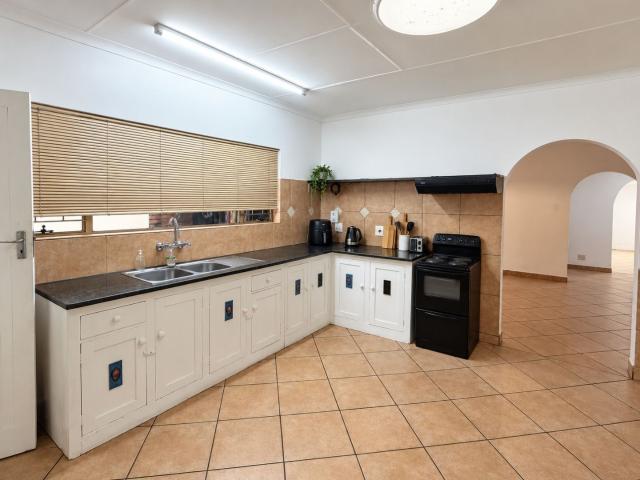 House for rent in Waterkloof, Gauteng