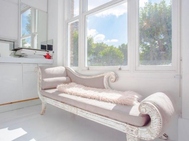 House for rent in Brondesbury, Greater London