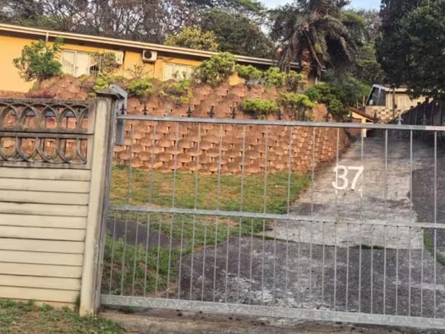 House for sale in Treasure Beach, Durban