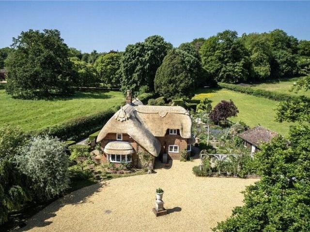 House for sale in Tunworth, Basingstoke and Deane