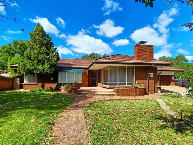 House for sale in Vanderbijlpark, Emfuleni Local Municipality
