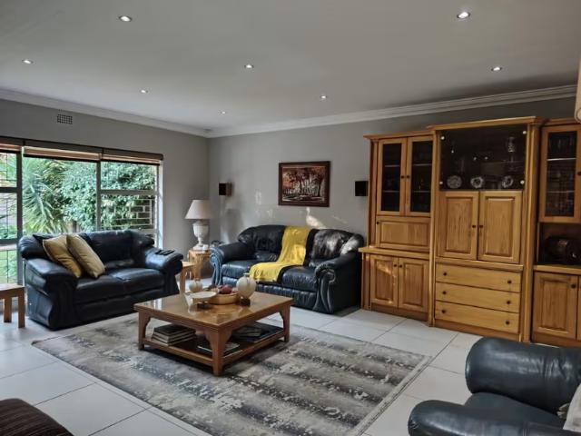 House for sale in Vanderbijlpark, Emfuleni Local Municipality
