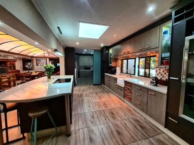 House for sale in Vanderbijlpark, Emfuleni Local Municipality