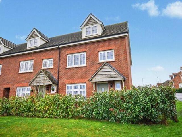 House for sale in Pinders Heath, West Yorkshire