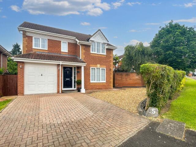 House for sale in Warfield, Newell Green