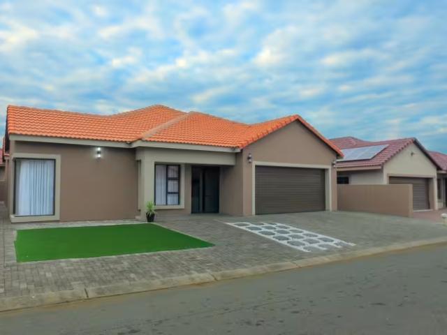 House for sale in Xhariep District Municipality, Free State