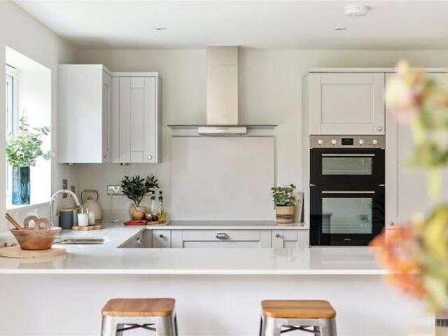 House for sale in Mortimer, West Berkshire