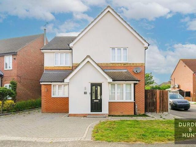 House for sale in Wickford, Wickford