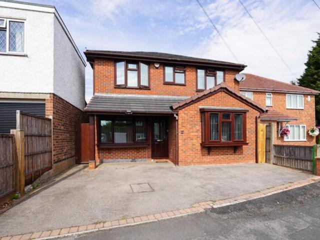House for sale in Wigston Magna, Leicestershire