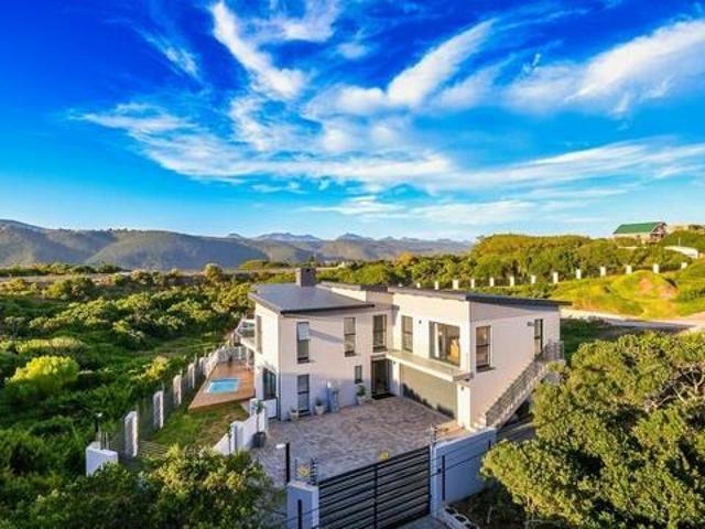 House for sale in Wilderness, Garden Route District Municipality